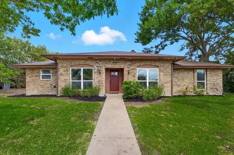 2901 Crow Valley Trl, Plano, TX 75023