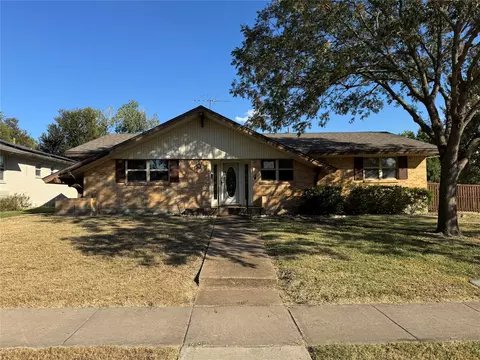 1900 Provincetown Ln, Richardson, TX 75080