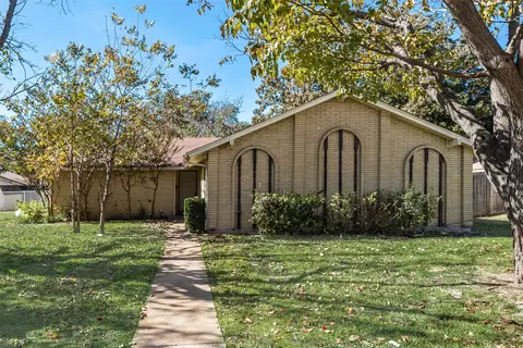 2037 Old Mill Run, Garland, TX 75042