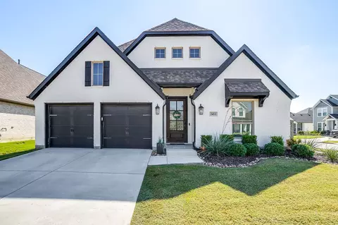 2453 Lazy Dog Ln, Northlake, TX 76247