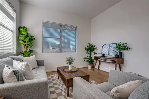 3015 Bryan St #3B, Dallas, TX 75204