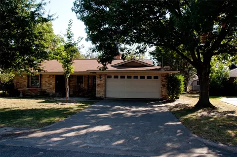 2509 Burnett Dr, Greenville, TX 75402