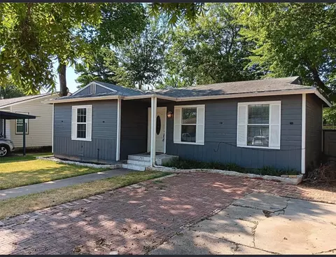 231 Elm St, Hurst, TX 76053