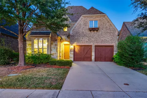 6142 Hollywood Dr, Irving, TX 75039