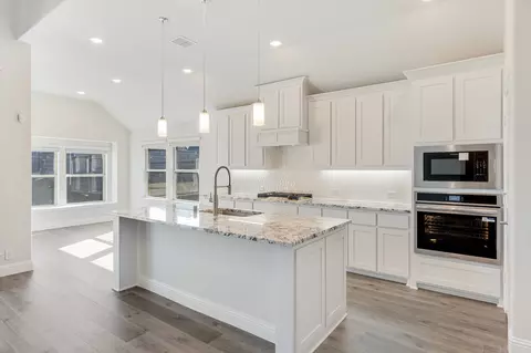 7316 Iris Rd, Aubrey, TX 76227 photo 9