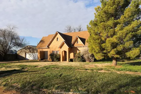 411 N Mckinley, Rotan, TX 79546