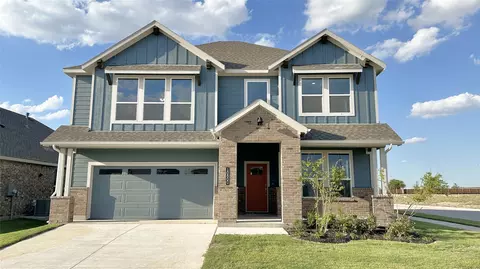 10800 Black Onyx Dr, Crowley, TX 76036