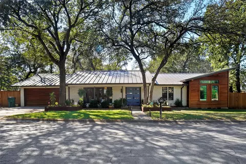 1724 Boston Ave, Bridgeport, TX 76426