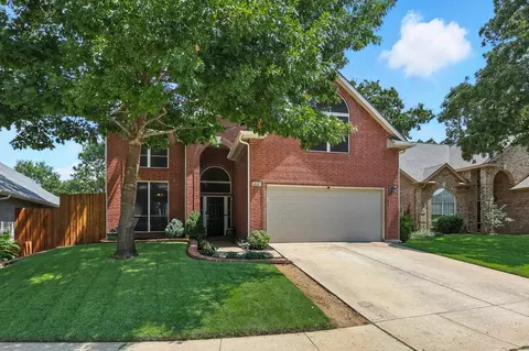 2636 Chancellor Dr, Flower Mound, TX 75028