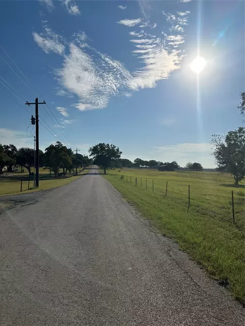 3620 Springfield Rd, Springtown, TX 76082 photo 4
