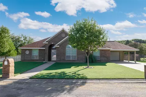 104 Bunker Hill St, Comanche, TX 76442