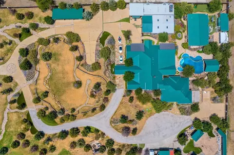 14250 Chaparral Ln, Roanoke, TX 76262