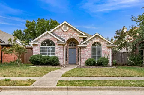 6510 White Oak Dr, Rowlett, TX 75089