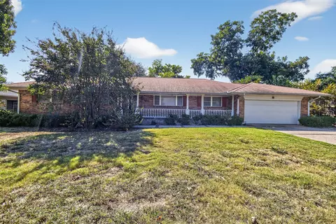 6606 Royal Ln, Dallas, TX 75230