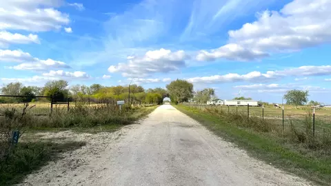 182 Hill County Road 3352, Hubbard, TX 76648