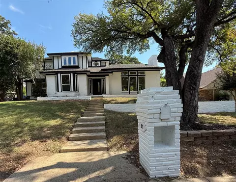 821 Sylvan Dr, Fort Worth, TX 76120