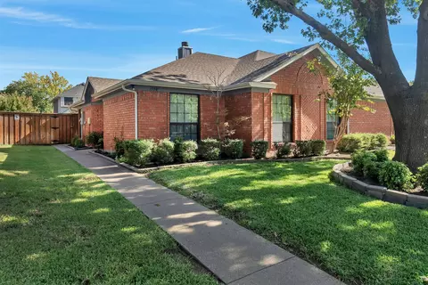 1708 Quail Run Dr, Garland, TX 75040