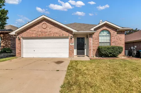 4933 Stirrup Way, Fort Worth, TX 76244