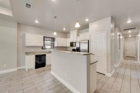 2207 Henry St, Greenville, TX 75401