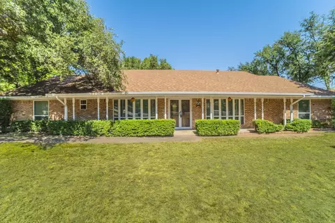 2534 Sunnyvale Rd, Grand Prairie, TX 75050