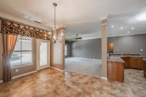 2709 Cobblestone Dr, Grapevine, TX 76051 photo 11