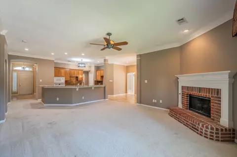 2709 Cobblestone Dr, Grapevine, TX 76051 photo 13