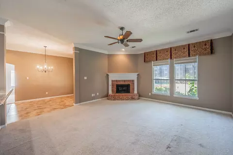 2709 Cobblestone Dr, Grapevine, TX 76051 photo 14