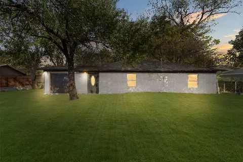 2014 Hickory Tree Rd, Balch Springs, TX 75180