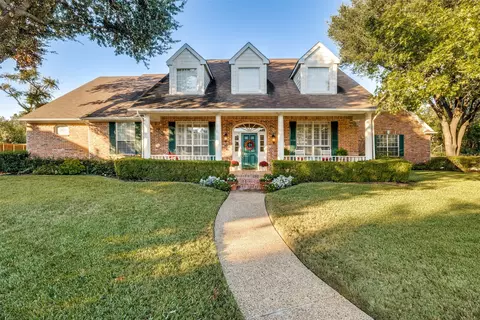 2704 Saint Charles Dr, Plano, TX 75074