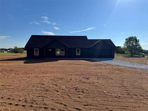 760 Smith Rd, Springtown, TX 76082