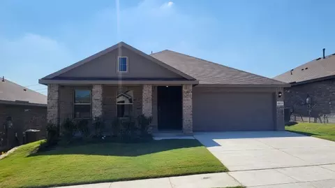 9477 Mint Hill Dr, Fort Worth, TX 76108