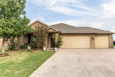 104 Forest Grv S, Princeton, TX 75407