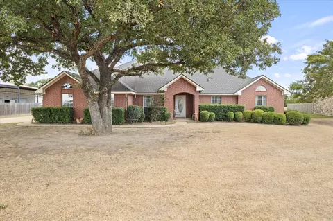 1017 Oak Hollow Ln, Seagoville, TX 75159