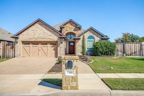 7300 Rocky Ford Rd, Fort Worth, TX 76179