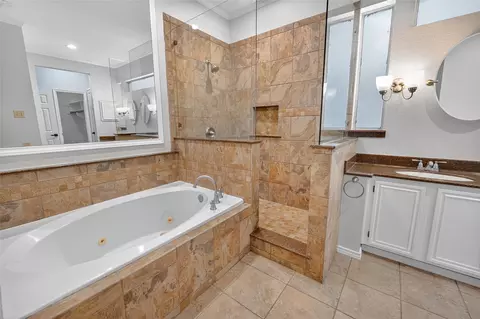 Bath - 4282 Hearthside Dr, Grapevine, TX 76051 photo 3 of 5