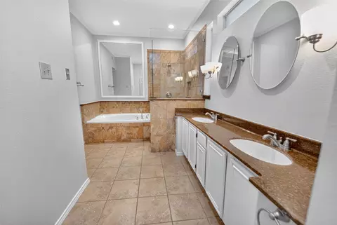 Bath - 4282 Hearthside Dr, Grapevine, TX 76051 photo 2 of 5