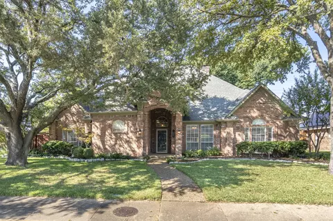 7201 Briarnoll Dr, Dallas, TX 75252