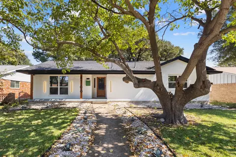 4766 Snow Dr, Mesquite, TX 75150