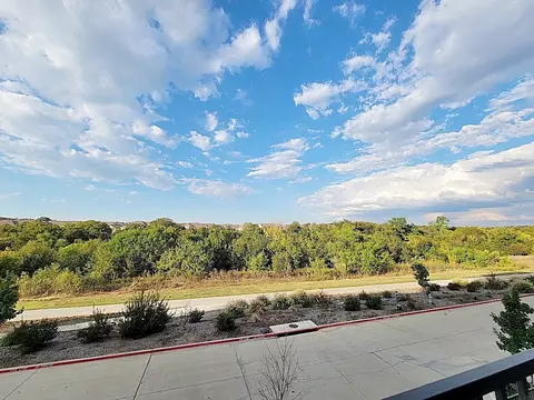 2700 Old Denton Rd #2218, Carrollton, TX 75007