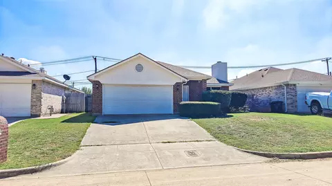 1708 Canyon Ridge St, Fort Worth, TX 76131