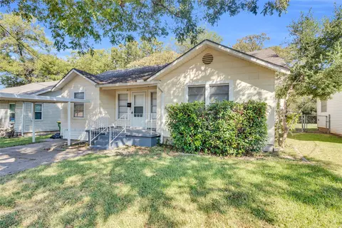 1033 Elm St, Hillsboro, TX 76645