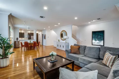 4223 Buena Vista St #1, Dallas, TX 75205