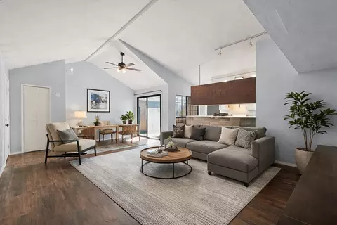 621 Stonehenge Dr, Grand Prairie, TX 75052