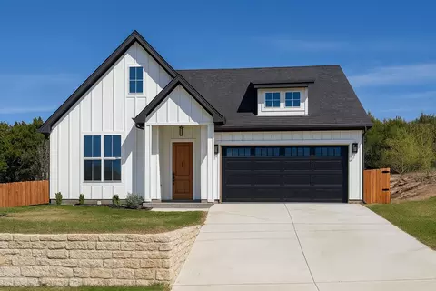 5507 San Jacinto Dr, Granbury, TX 76048