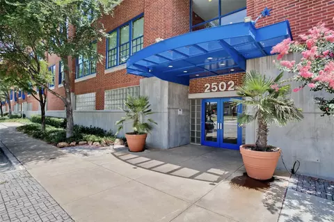 2502 Live Oak St #330, Dallas, TX 75204