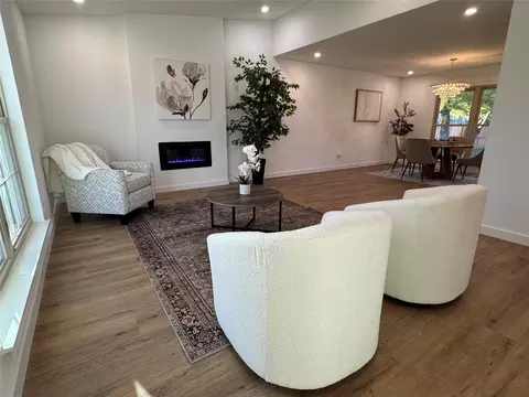 8713 Linda Vista Dr, Rowlett, TX 75088