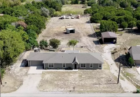 525 Brazos Hills Dr, Weatherford, TX 76087