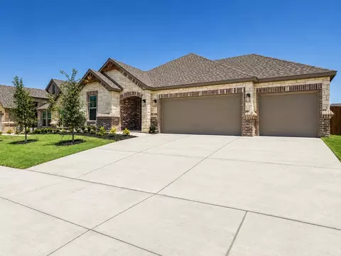 709 Bass Lake Ln, Cleburne, TX 76033