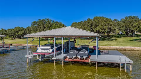 3526 Abes Landing Dr, Granbury, TX 76049