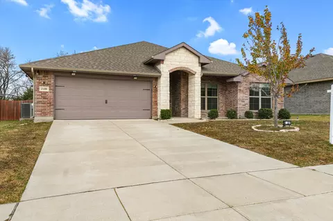 2100 Penn St, Farmersville, TX 75442